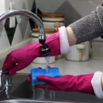 Playtex Living Drip-Catch Cuff Gloves, Medium 1 Pair - Image 2